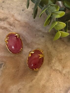 Talon Claws With Pink Cabochon Gold-tone Vintage Earrings